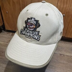 VTG 2001 World Series MLB hat